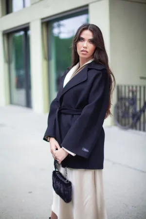 BLACK SHORT CUT WOOL COAT