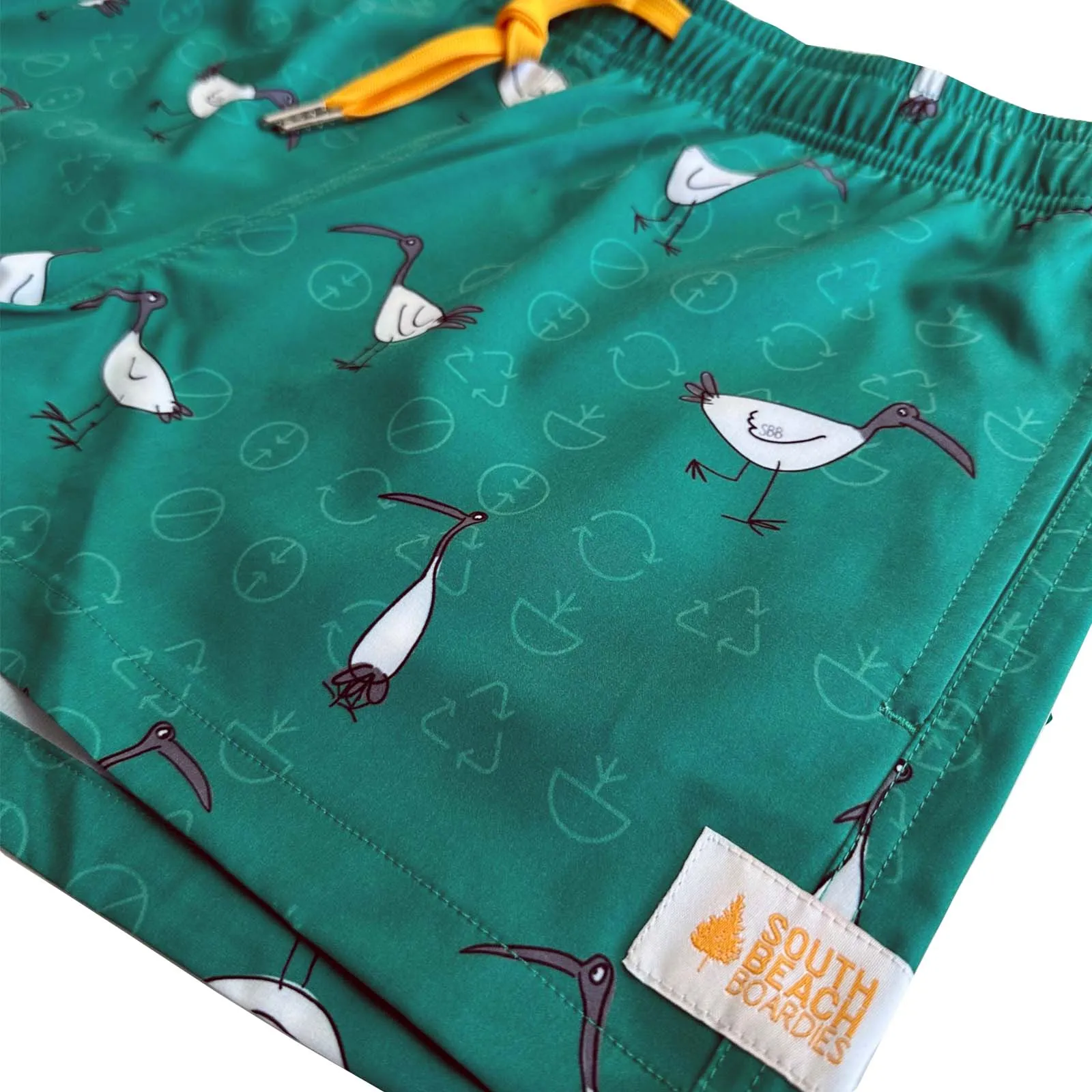 Women's Stretchy Shorts: Bin Chickens